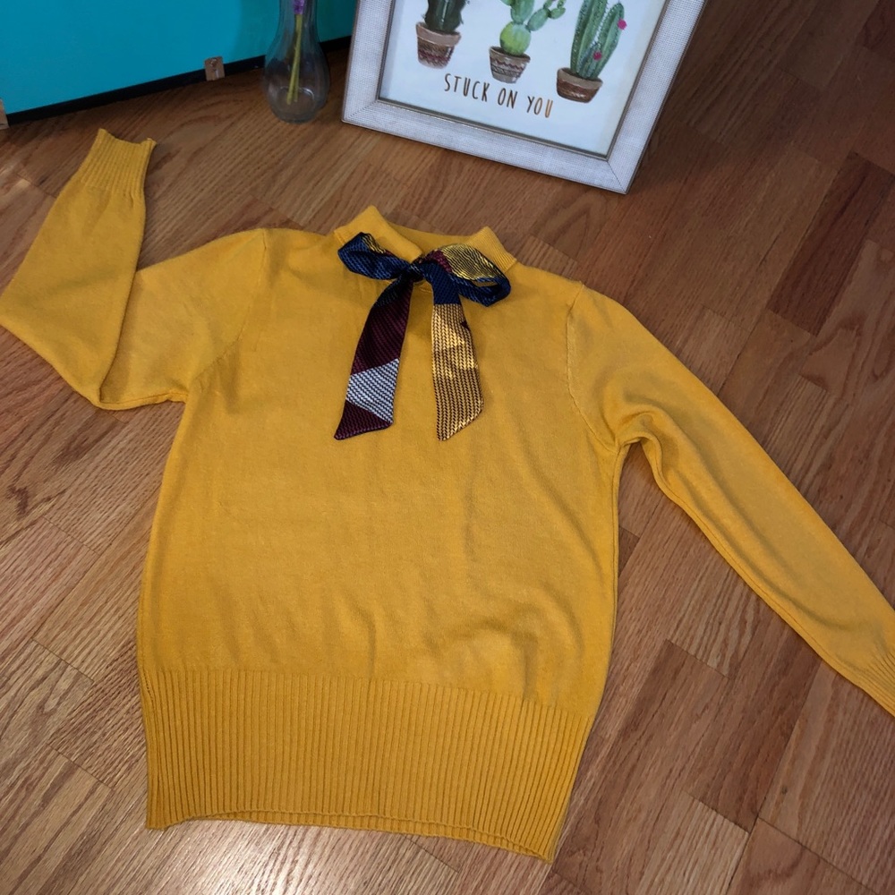 🎀 NWOT Decoration Bow Jumper 🎀